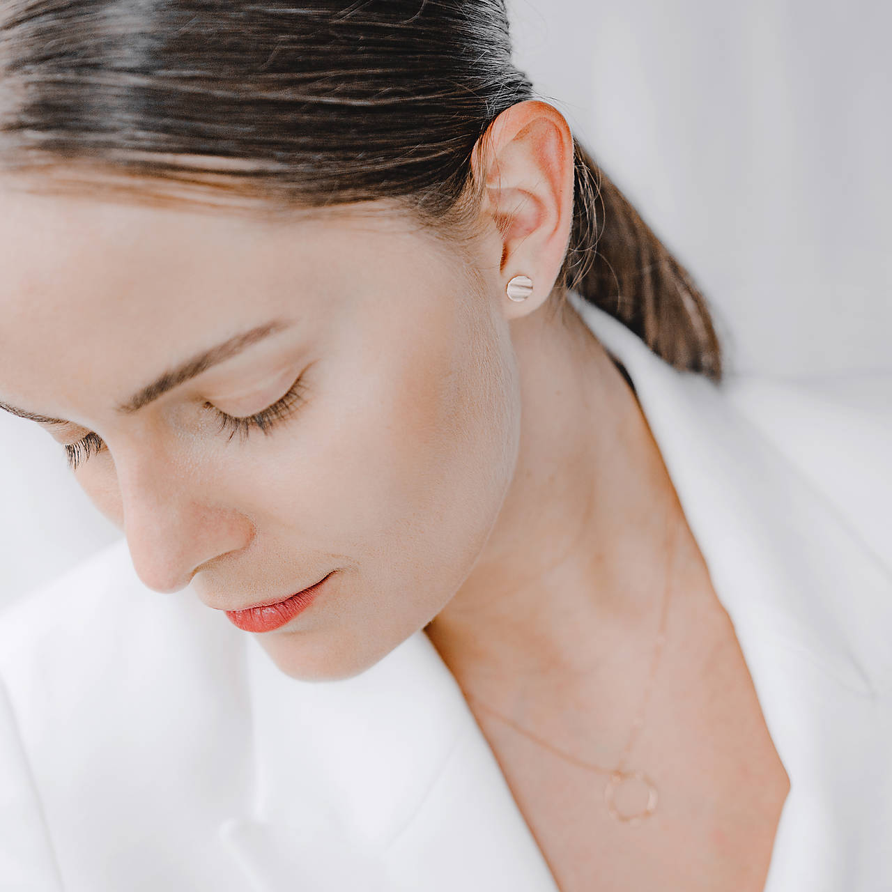 náušnice STUHA medailón striebro (medailón veľkosti S)