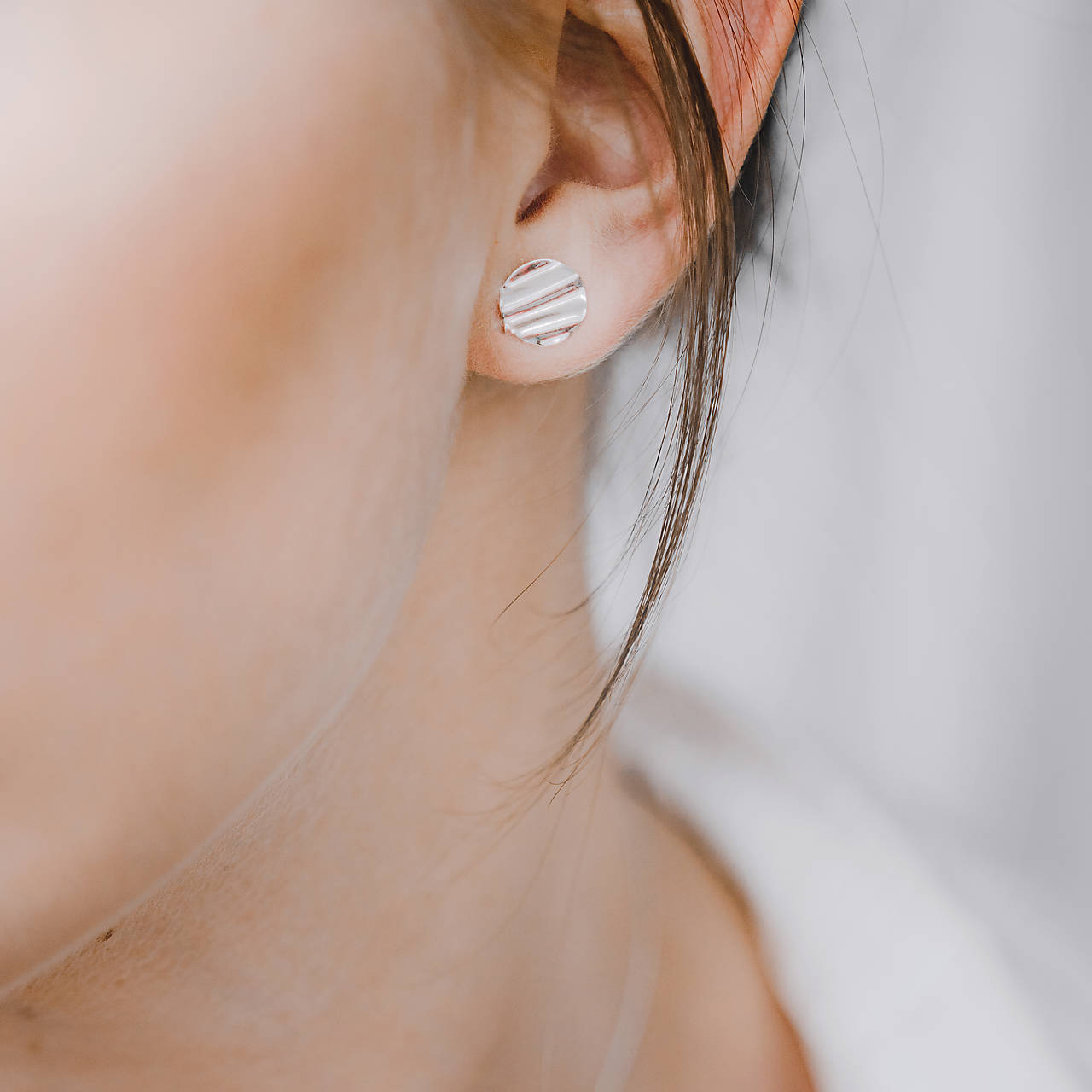 náušnice STUHA medailón striebro (medailón veľkosti M)