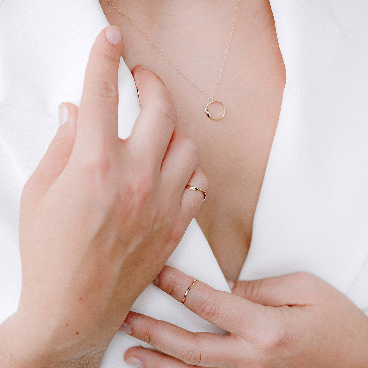 náhrdelník STUHA 03 zlato