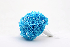 Saténová kytica svadobná tyrkysová ruže perličky 