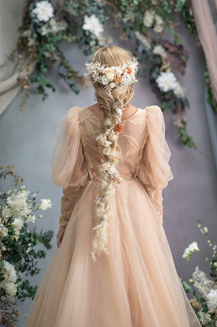 Kvetinová aplikácia na hrebienku a klipy "ševelenie vetra"