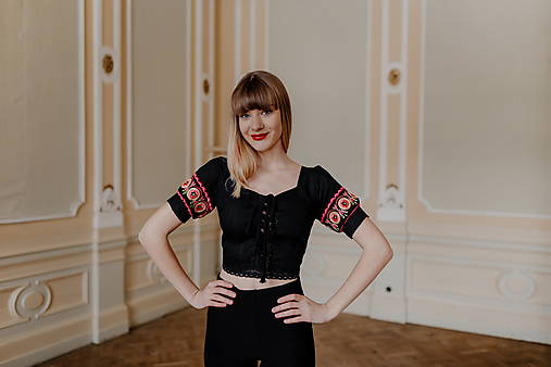 Crop top Slovenské devy