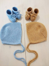 Detské súpravy - Pletený bonnet + papučky pre bábätko - 15395888_