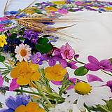 Úžitkový textil - Obrus " Kvetinový veniec " - 15404759_