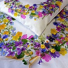 Úžitkový textil - Vankúš " Kvetinový veniec " - 15404564_