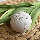 Dekorácie - veľkonočné vajíčka snehobiele (asymetrické III.) - 15405222_