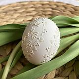 Dekorácie - veľkonočné vajíčka snehobiele - 15405227_