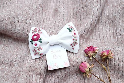 Ozdoby do vlasov - Vyšívané mašličky Snežienka ♡ (ružový sad) - 15406486_