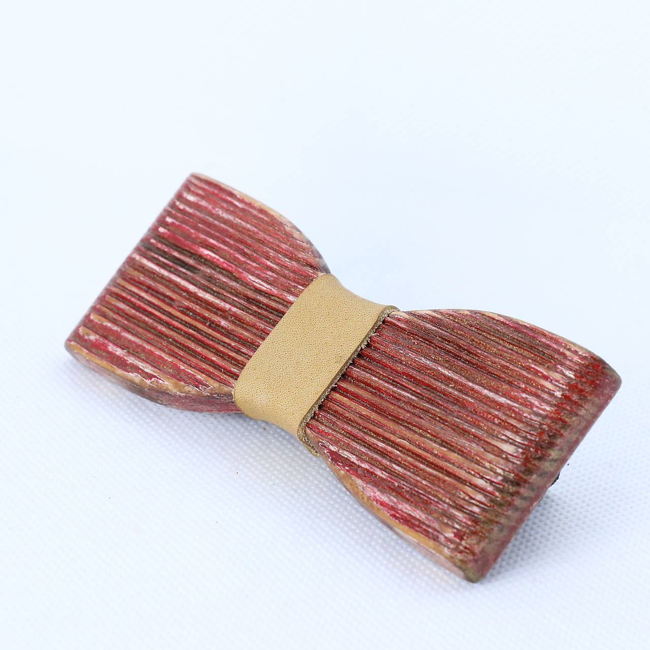 Drevený motýlik Bordový