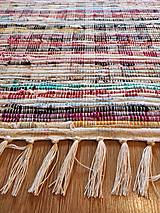 Úžitkový textil - Ručne tkaný koberec, pestrofarebný Folk - 15409437_