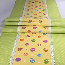Úžitkový textil - Žltý Veľkonočný obrus s farebnými vajíčkami - 15408641_