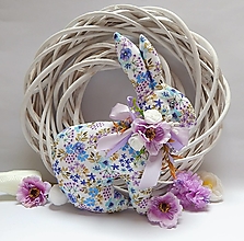 Dekorácie - Zajačik - bohato zdobený, fialky na bielom (24 x 25 cm) - 15408951_