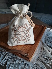 Úžitkový textil - Ľanové vrecúška s folk výšivkou  (jemne smotanová s výšivkou) - 15413607_