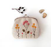 Peňaženky - Peňaženka XL V záhradke (s kapsičkami) - 15413596_