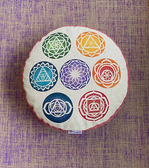 Úžitkový textil - Meditačný Vankúš "7 Chakras" vysoký - 15412636_