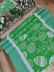 Úžitkový textil - Štola - veľkonočné vajíčka na zelenom podklade - 15414838_