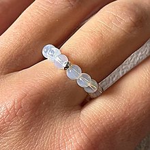 Prstene - Elastic Gemstone Ring / Elastický prsteň z minerálov P0026 (č.2 Opalit s AG925 korálkou) - 15415540_