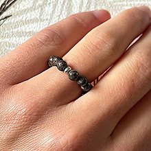 Prstene - Elastic Gemstone Ring / Elastický prsteň z minerálov P0026 (č.6 Hnedý vločkový obsidián s AG925 korálkou) - 15415561_
