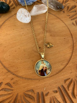 Náhrdelníky - medailón s Pannou Máriou a retiazka- oceľ (Zlatá) - 15421159_