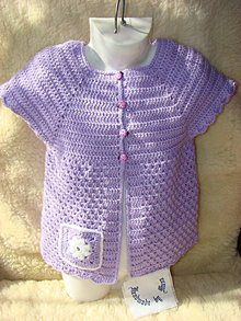 Detské oblečenie - Háčkovaná dievčenská vesta fialová - 15424909_