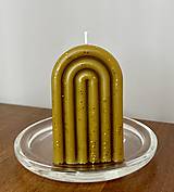 Sviečky - Dekoračná sviečka z včelieho vosku - oblúk v natural žltej farbe s trblietkami - 15422712_