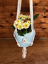 Dekorácie - Makramé závesný kvetináč, držiak na kvety - 15425689_