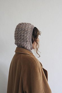 Čiapky, čelenky, klobúky - Pletená merino kukla so vzorom - 15426814_