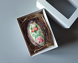 Dekorácie - Veľkonočné vajíčko z korálikov - v krabičke - 15426528_