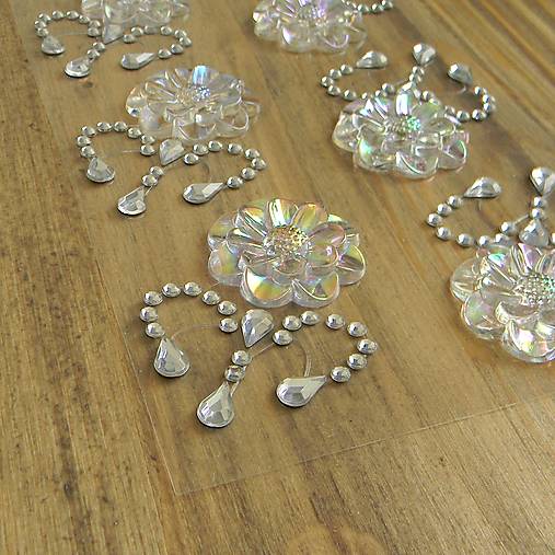 Polotovary - Štrasový kvet - nálepka - 15427733_