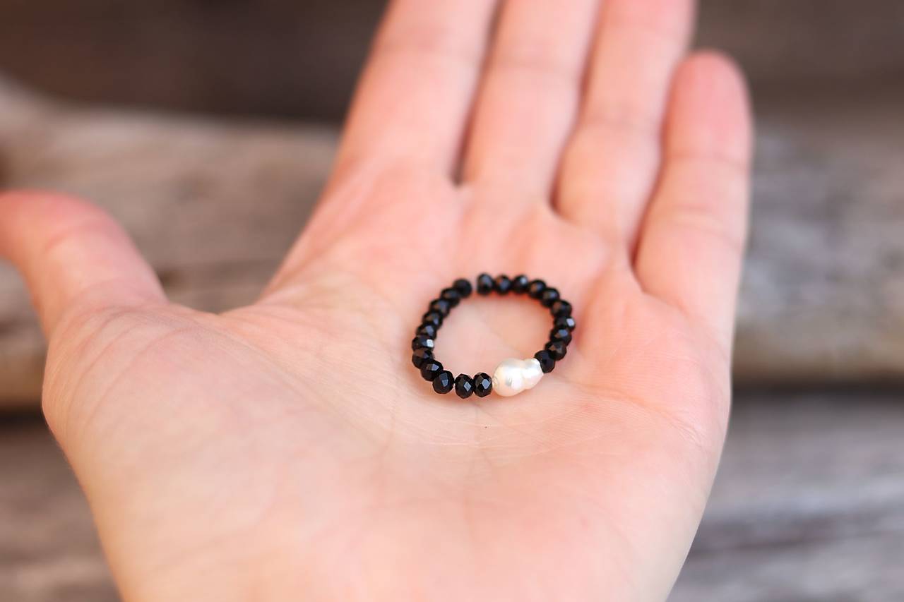 Prstienok spinel s perlou