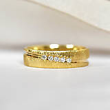 Prstene - Zlatá obrúčka vybrusované - 15432067_