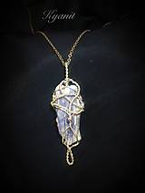 Náhrdelníky - náhrdelník s kyanitom - 15435783_