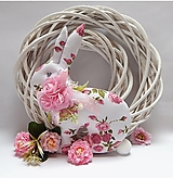 Dekorácie - Zajačik - bohato zdobený, ružičky na bielom (24 x 25 cm) - 15436061_