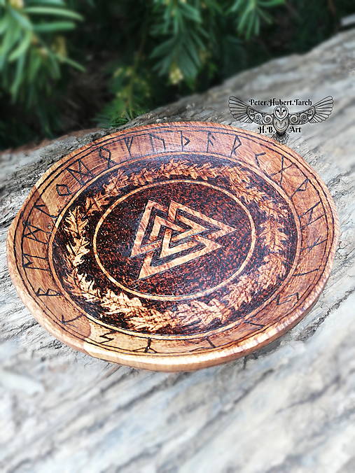 Nádoby - Vikingský tanier - Valknut - Viking wooden plate - 15439541_