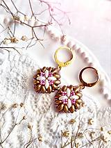 Náušnice - Malé radosti | starozlaté náušnice s ružovou a bielou - 15439743_