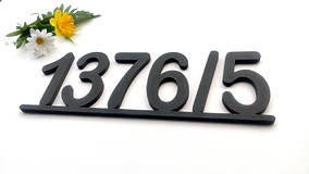 Tabuľky - Číslo na dom - spojené číslice JEDNODUCHÉ (výška číslic 15cm - 7-8 znakov) - 15437873_
