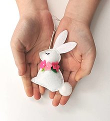 Dekorácie - Veľkonočná dekorácia s venčekom (zajačik) - 15442223_