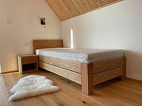 Nábytok - Dubová masívna posteľ s úložným priestorom - 15443928_