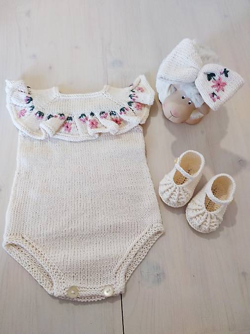 Detské súpravy - Smotanový kompletík s ručnou výšivkou 100% Cotton - 15451764_