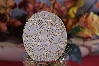 Dekorácie - Veľkonočne vajíčko drevené gravírovane 4 - 15451711_