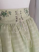 Sukne - sukňa zelená vyšívaná - 15455278_