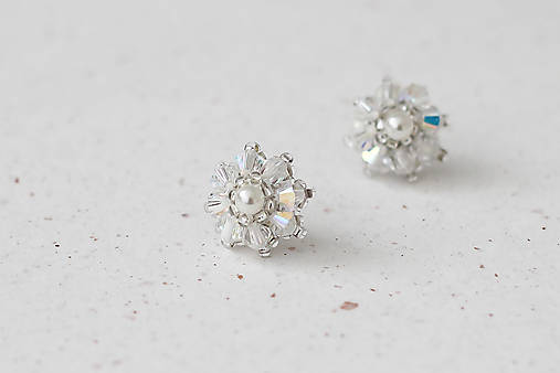 Korálkové svadobné náušnice s perlami