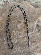 Náhrdelníky - náhrdelník s krížikom - 15459386_