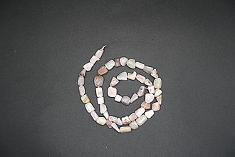 Minerály - Rýchly výber drobných nugetov (šnúry) (Opál ružový) - 15465152_