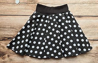 Detské oblečenie - Detská točivá sukňa -  bodky na čiernej - 15466366_