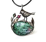 Náhrdelníky - Cínový šperk - Vtáčik v záhrade - 15466545_