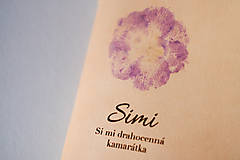 Papiernictvo - Kožený zápisník s venovaním a reálnym pigmentom z kvetu - 15474783_