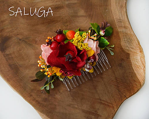 Ozdoby do vlasov - Kvetinový hrebienok do vlasov - červený - 15477082_