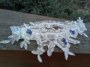 Spodná bielizeň - Čipkový svadobný podväzok ivory so strieborným lemom 11 - 15479540_
