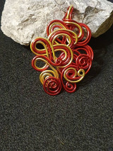 Náhrdelníky - Elegantný prívesok červenozlatý - 15485269_